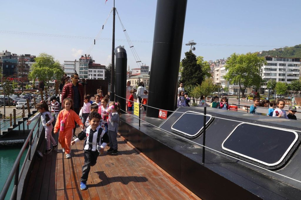 ÖĞRENCİLER TARİHİNİ YERİNDE ÖĞRENİYOR o1 2
