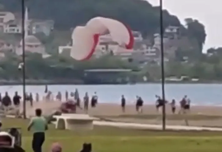 Fatsa'da paramotor yere çakıldı or4