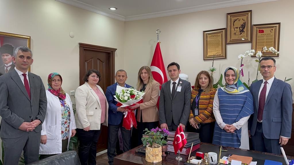 Vali Sonel, Hastaneleri Ziyaret Ederek, Hemşirelerin Gününü Kutladı s 1