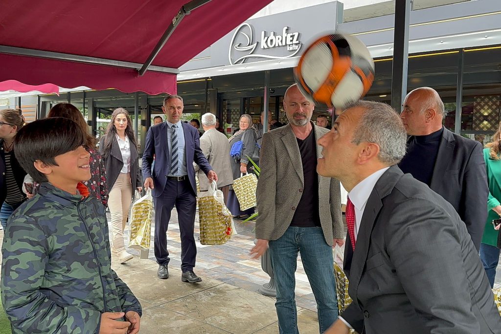 Vali Sonel, “Yılın Belirli Günlerinde Değil, Her Gün Engeli Olan Vatandaşlarımızın Yanındayız” so 1