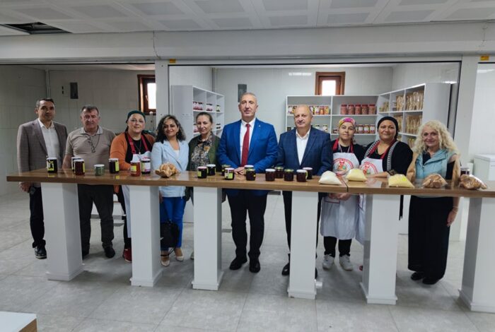 ÜNYE BELEDİYESİ KADINLARIN YANINDA KA