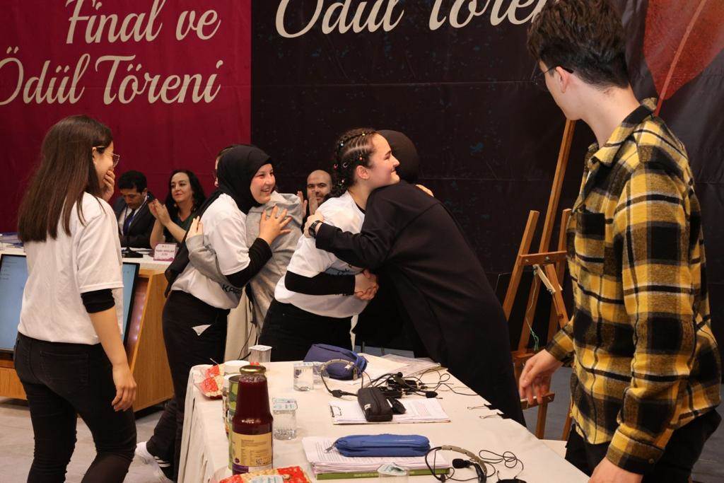 GENÇLER BU YARIŞMAYI ÇOK SEVDİ O2