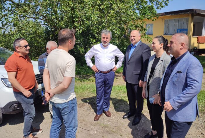 BAŞKAN TAVLI, MİLLETVEKİLİ HAMARAT İLE BİRLİKTE ÜNYE-AKKUŞ-NİKSAR YOLUNDA İNCELEMELERDE BULUNDU b1