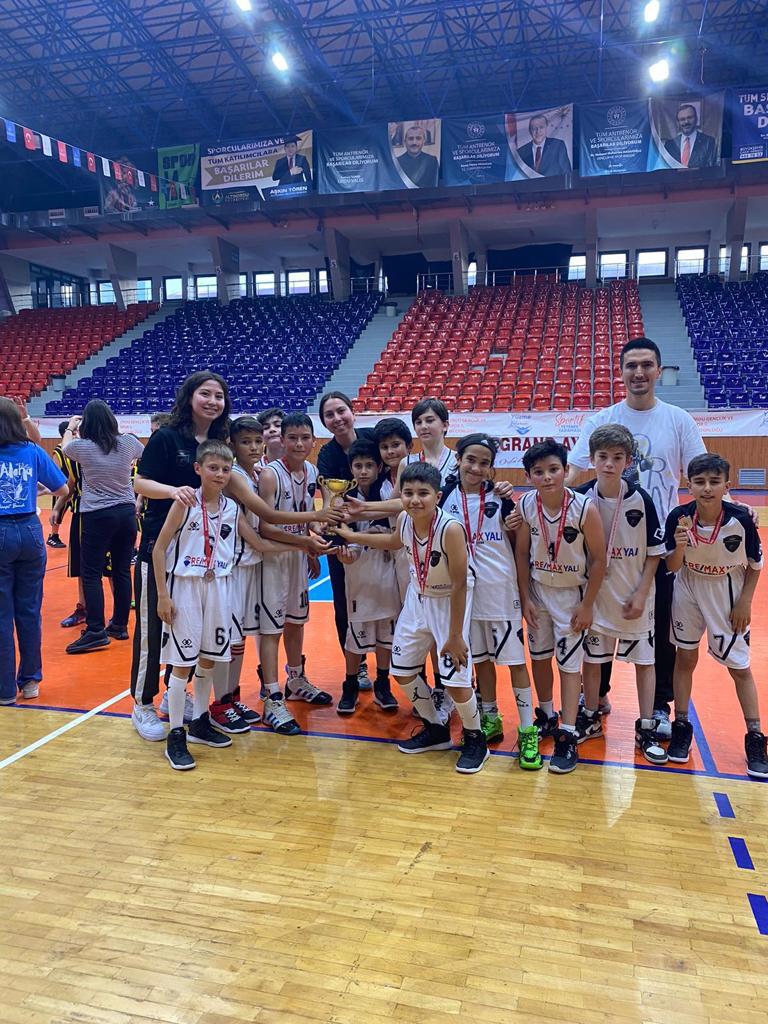 Ünye Gelişim Basketbol Kulübü Ordu İl İkincisi Oldu b2 1