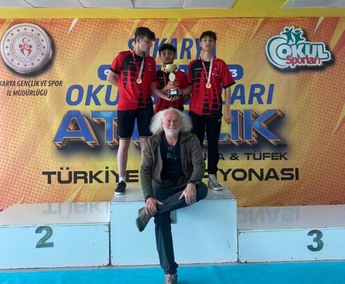 ÜNYE ANADOLU LİSESİ, OKUL SPORLARI GENÇLER ATICILIK TÜRKİYE ŞAMPİYONASINDAN BAŞARI İLE DÖNDÜ u