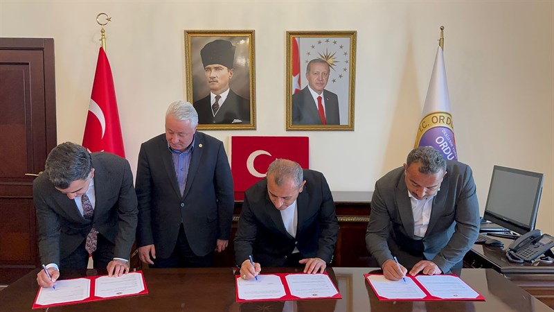 Gölköy İlçesi Süleymaniye İlkokulu/Ortaokulu Çok Amaçlı Sosyal Tesis Yapım Protokolü İmzalandı va1