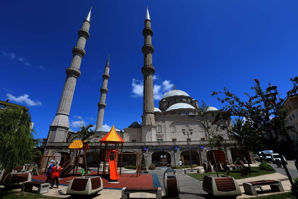 ULU CAMİİ KÜTÜPHANESİ DOLUP TAŞIYOR KU2