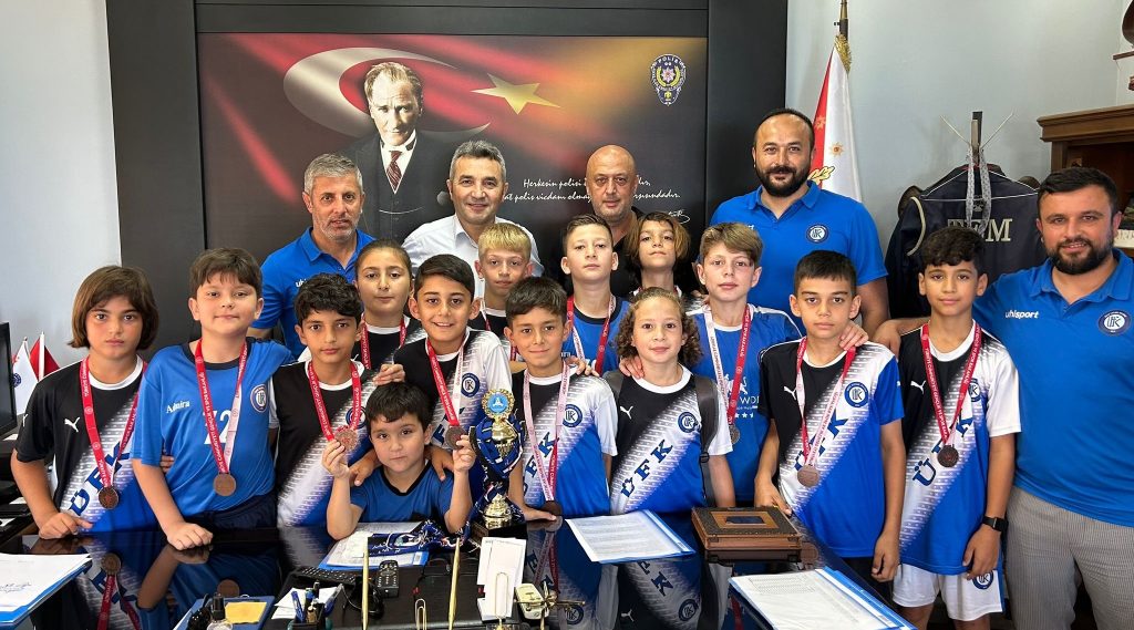 ÜFK'DAN EMNİYET MÜDÜRLÜĞÜNE ZİYARET U 1