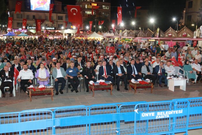 ÜNYE’DE DEMOKRASİ VE MİLLİ BİRLİK GÜNÜ DOLU DOLU GEÇTİ d1