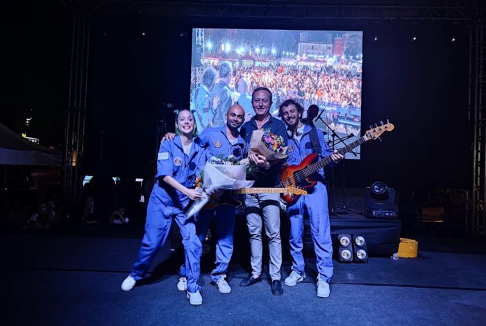 ÜNYE FESTİVALİ’NE RANDOM RENK KATTI f 1