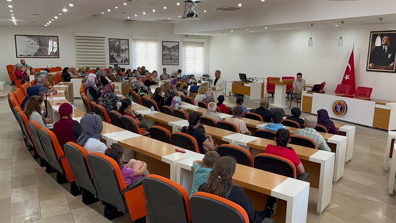 Vali Sonel, ”Devletimizin Şefkatini ve Merhametini Yöre İnsanımıza Göstermeye Gayret