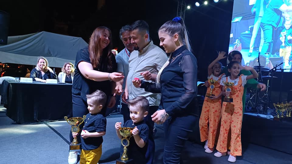 TÜRKİYE’NİN EN BENZER İKİZLERİ ÜNYE’DE BELLİ OLDU t5 2