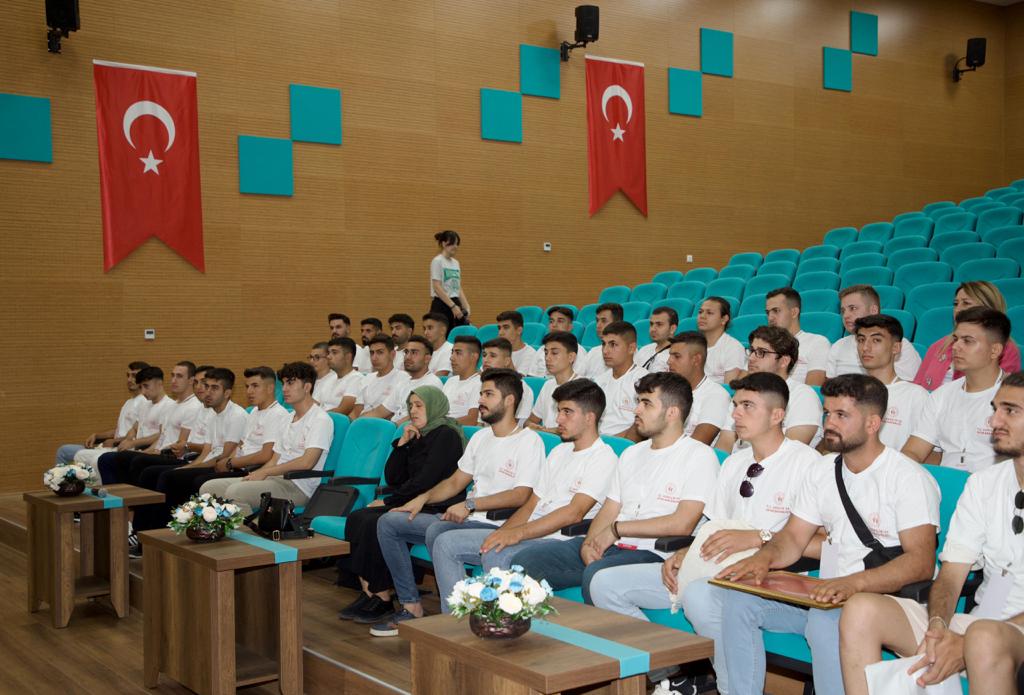 “AnadoluyuzBİZ Projesi” Kapsamında Kilis’ten Ordu’ya Gelen Öğrenciler, Vali Erol’u Ziyaret Etti a1