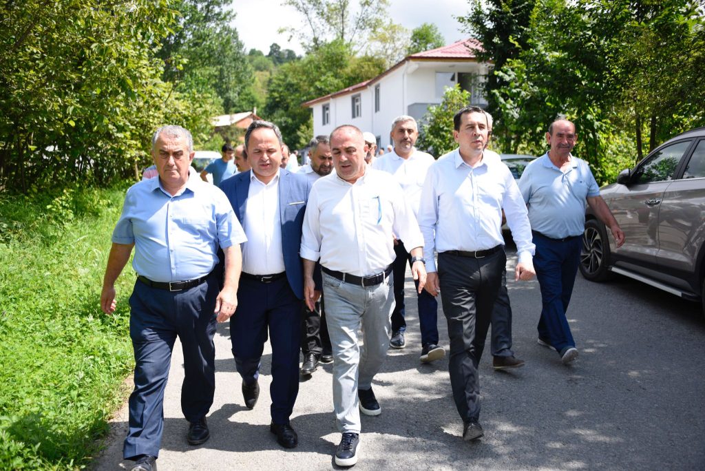 FATİH MAHALLESİ’NDE BETON YOL VE CAMİ LOJMANI AÇILIŞI f1