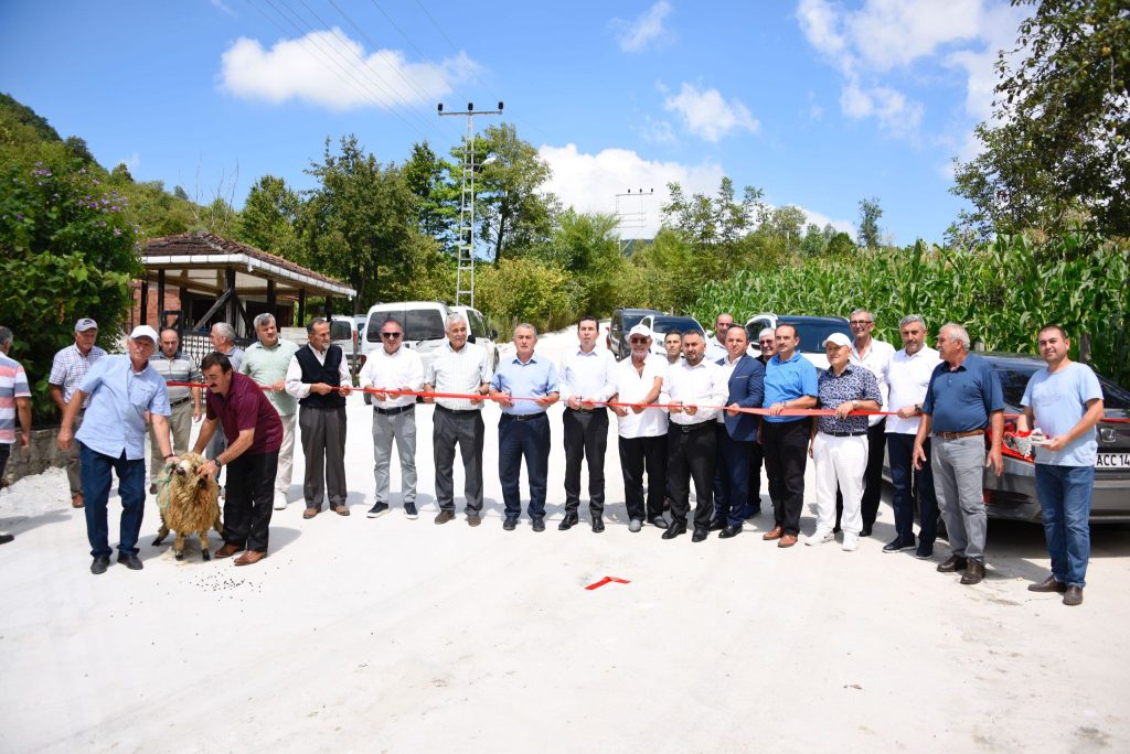 FATİH MAHALLESİ’NDE BETON YOL VE CAMİ LOJMANI AÇILIŞI f2