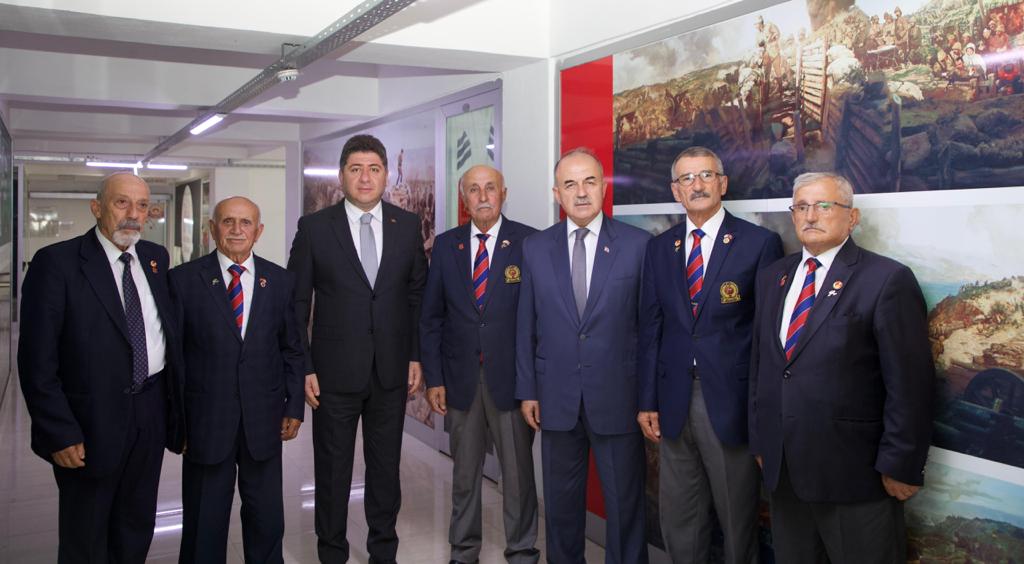 Vali Erol, Şehit Ailelerini ve Gazileri Ziyaret Etti g1 1