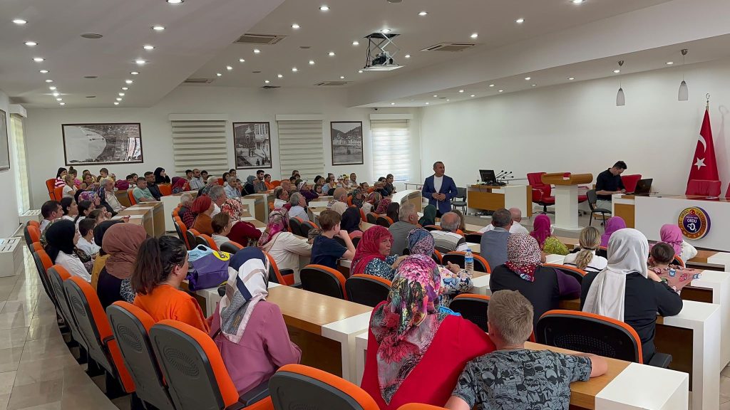 Vali Sonel, “Tüm Vatandaşlarımıza Kapımız Açık” v1