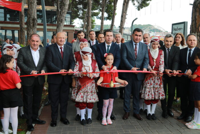 BAŞKAN TAVLI, “EĞİTİM DÖNEMİNDE GENÇLERİMİZİN HER ZAMAN YANINDAYIZ” E 1