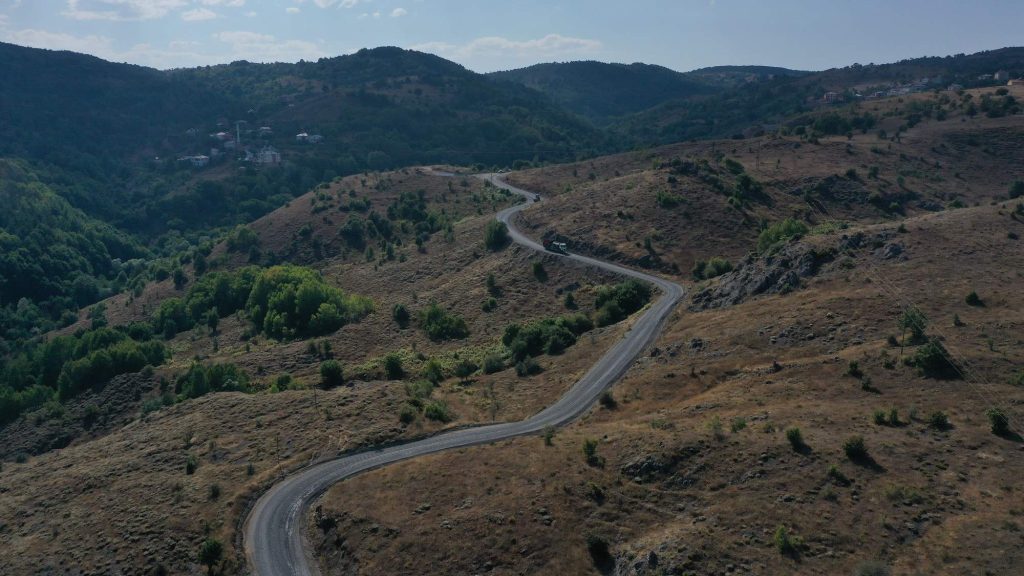 MESUDİYE YOLLARINA ASFALTLI KONFOR M