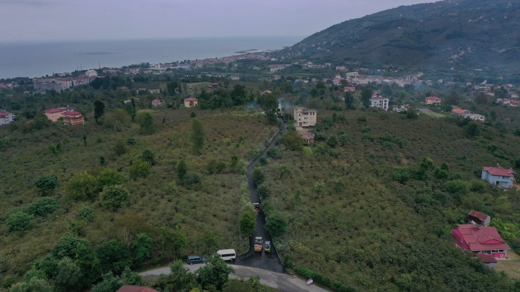 PERŞEMBE’NİN YOLLARINA SICAK ASFALT KONFORU P