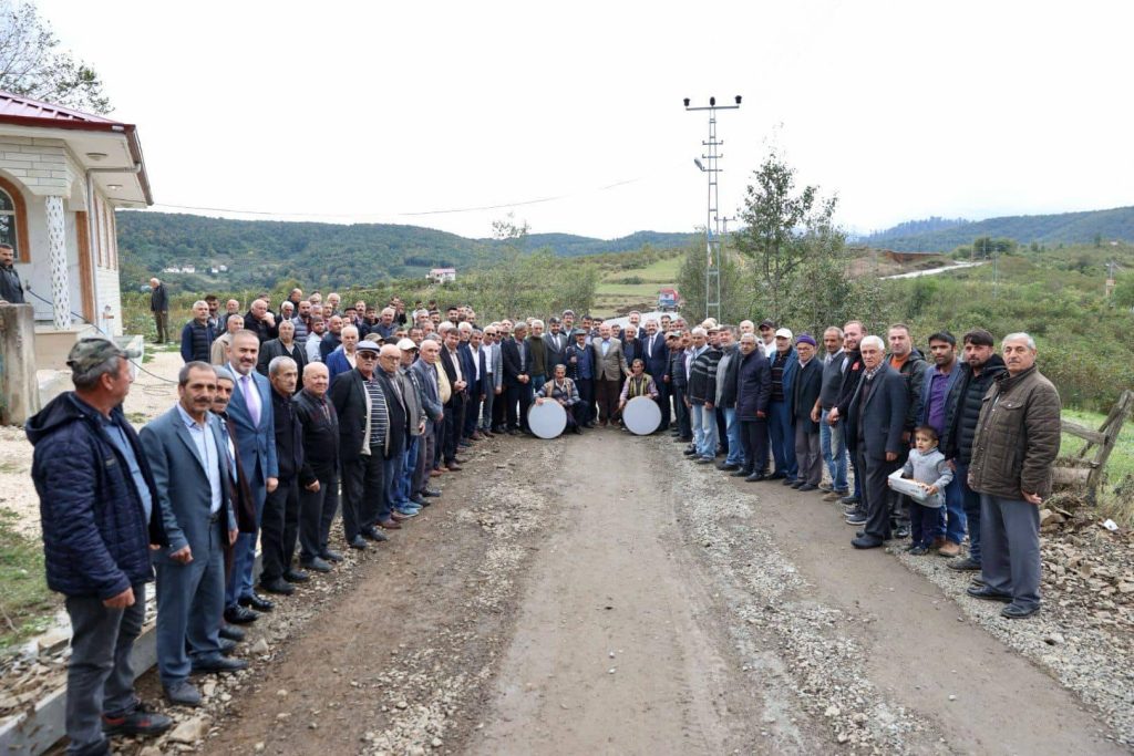 AKKUŞ’TA DAVULLU ZURNALI YOL SEVİNCİ D1