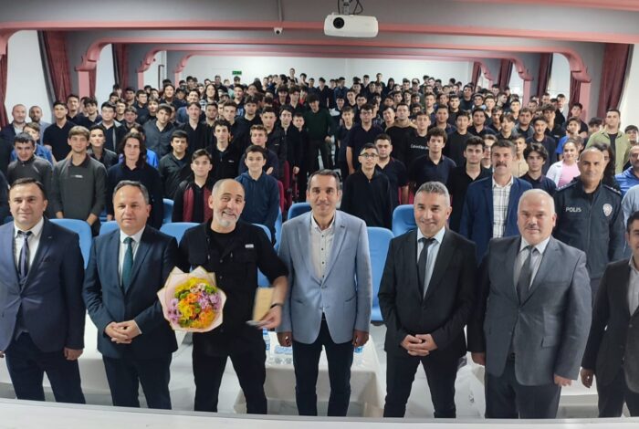 ÜNYE BELEDİYESİ, AHMET SULA’YI ÜNYELİLERLE BULUŞTURDU U