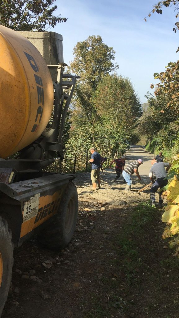 ÇİĞDEM’DE 35 YILLIK YOL SORUNU ÇÖZÜME KAVUŞTU c2
