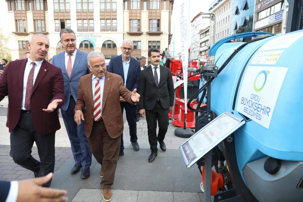BAŞKAN GÜLER: “ORDU’DA EZBERLERİ BOZUYORUZ” ez1