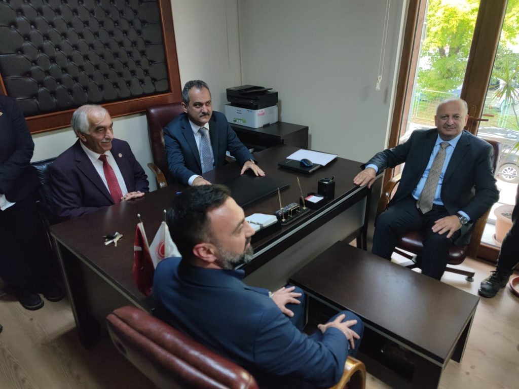 MİLLETVEKİLİ ÖZER, ÜNYE’DE DEVAM EDEN YATIRIMLARI YERİNDE İNCELEDİ mi3