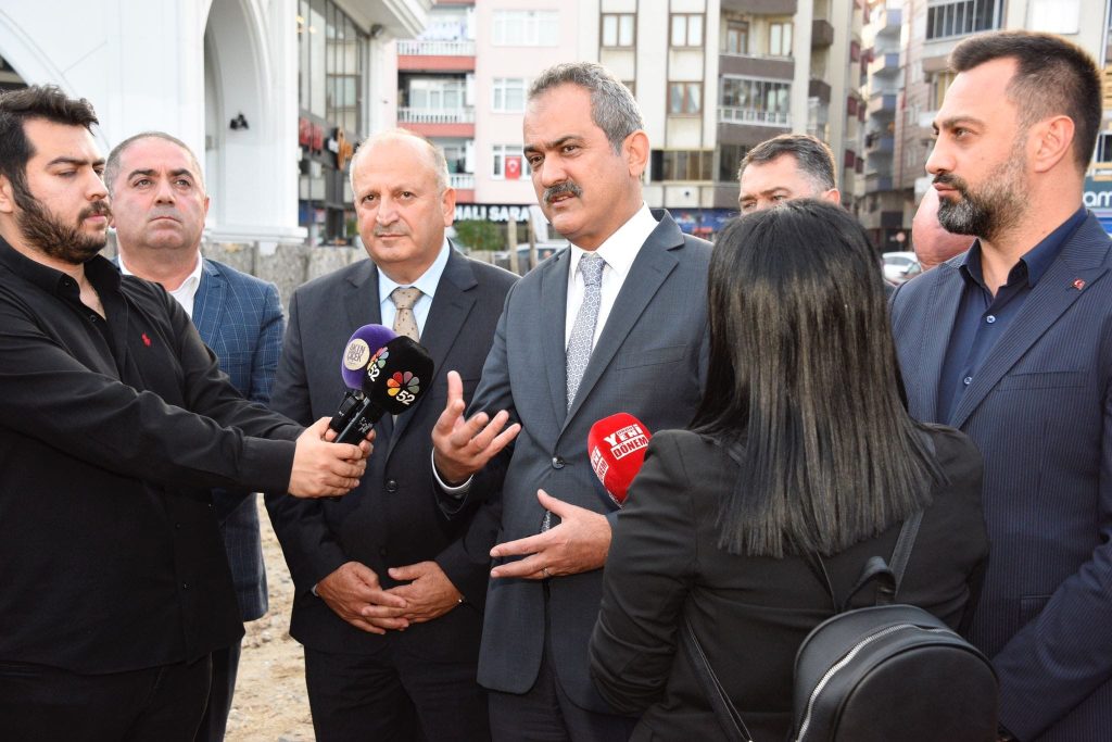 MİLLETVEKİLİ ÖZER, ÜNYE’DE DEVAM EDEN YATIRIMLARI YERİNDE İNCELEDİ mi6