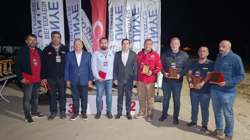 ÜNYE’DE NEFES KESEN YARIŞ r7