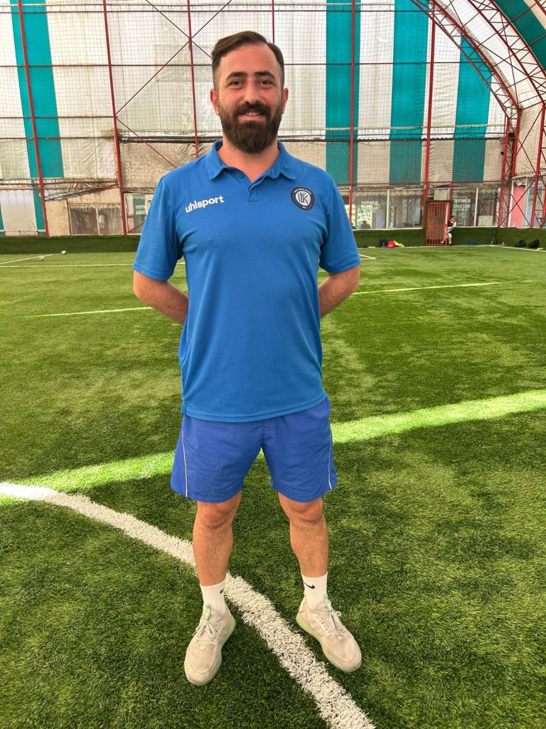 ÜFK ANTRENÖRLERİNİ DUYURDU u6