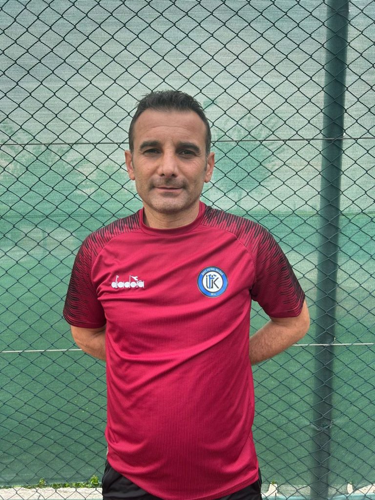 ÜFK ANTRENÖRLERİNİ DUYURDU u8