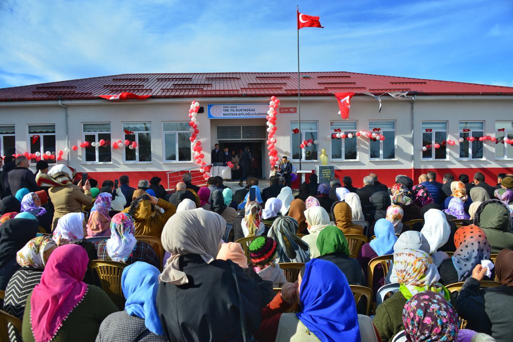 Akkuş İlçesinde Hayırsever Tarafından Yaptırılan İlkokul Törenle Açıldı ak2