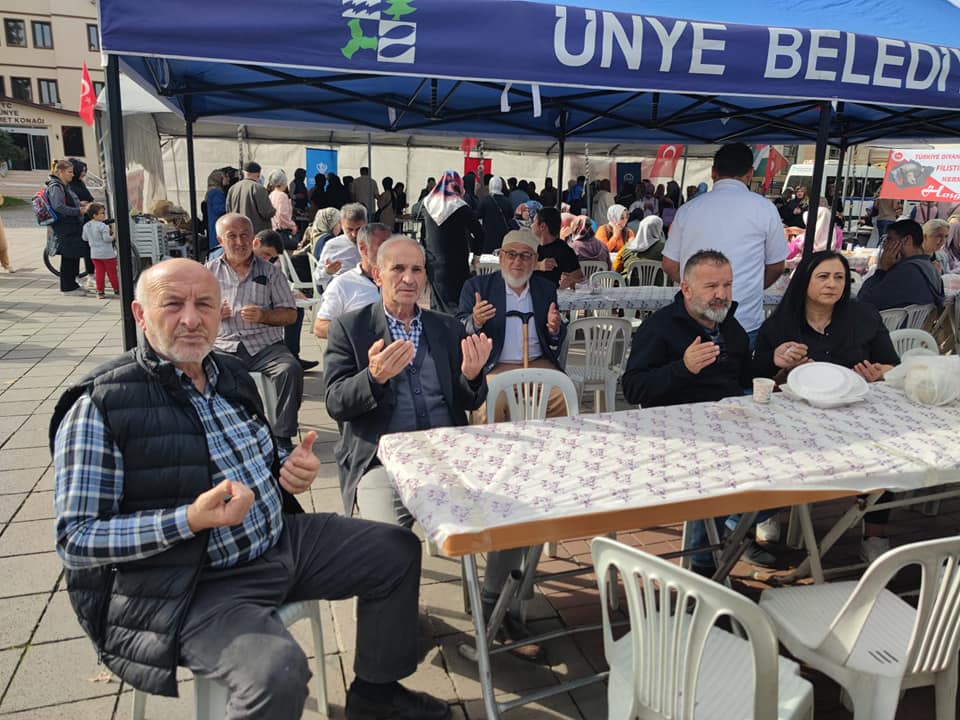 ÜNYE’DEN FİLİSTİN'E YARDIM KERMESİ k 1