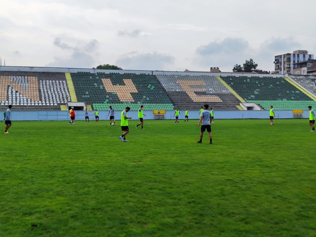 ÜNYE 1957 SPOR, NİKSAR MAÇINA HAZIRLANIYOR m