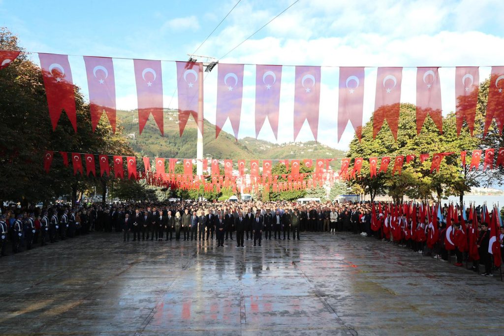 Büyük Önder Atatürk, Ebediyete İntikalinin 85. Yıl Dönümünde Törenlerle Anıldı o 1