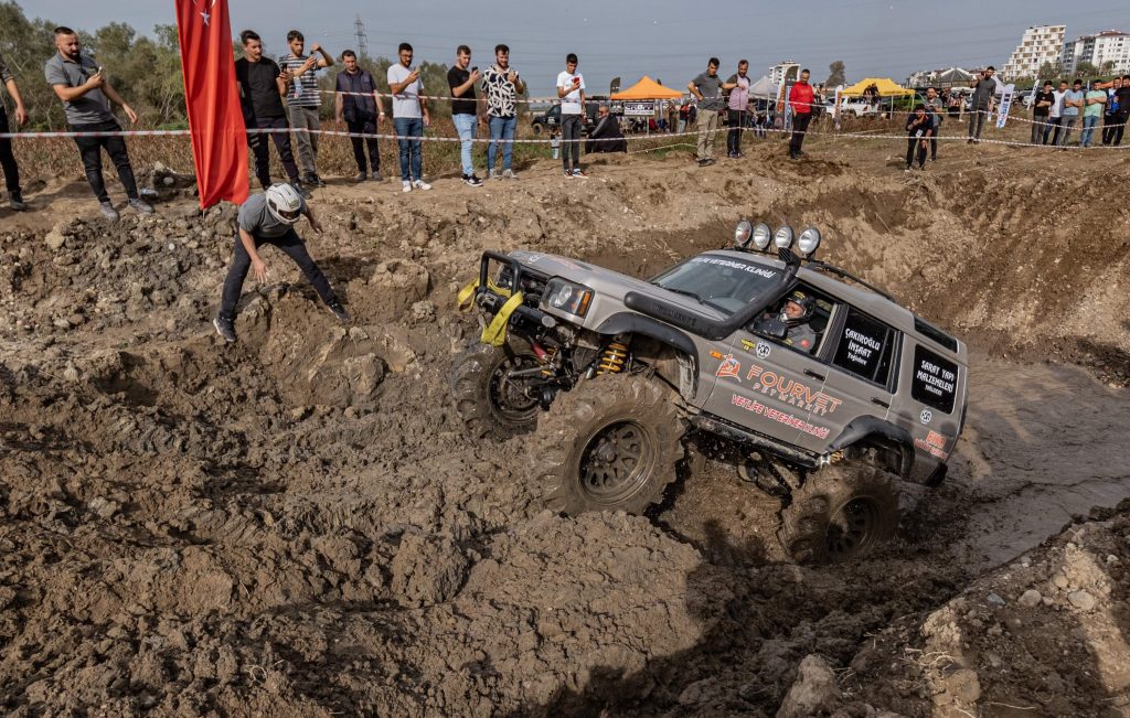OFF ROAD YARIŞLARI NEFES KESTİ of1