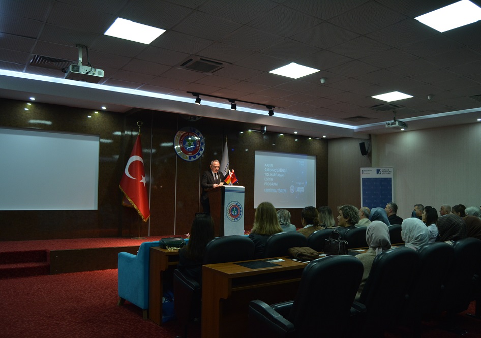 ÜNYE’DE KADIN GİRİŞİMCİLER SERTİFİKALARINI ALDI t1