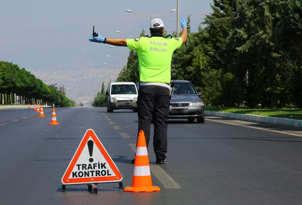 34 araç trafikten men edildi trafik denetim 1