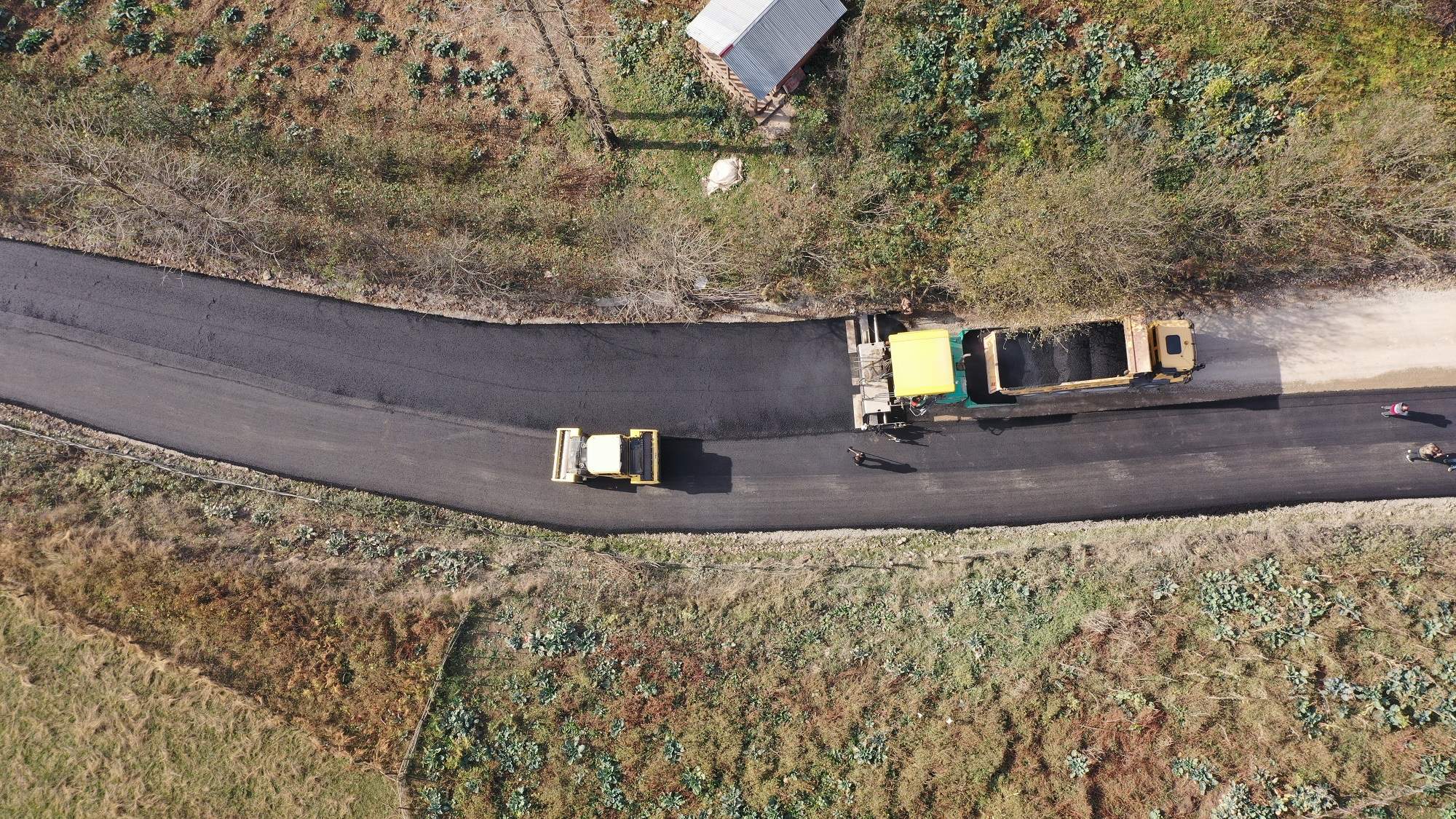 ULUGÖL YOLU ASFALTLANIYOR Ordu’nun Gölköy ilçesinde yer alan ve Türkiye’nin