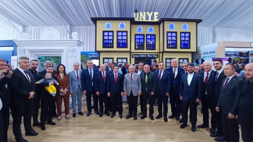 u8