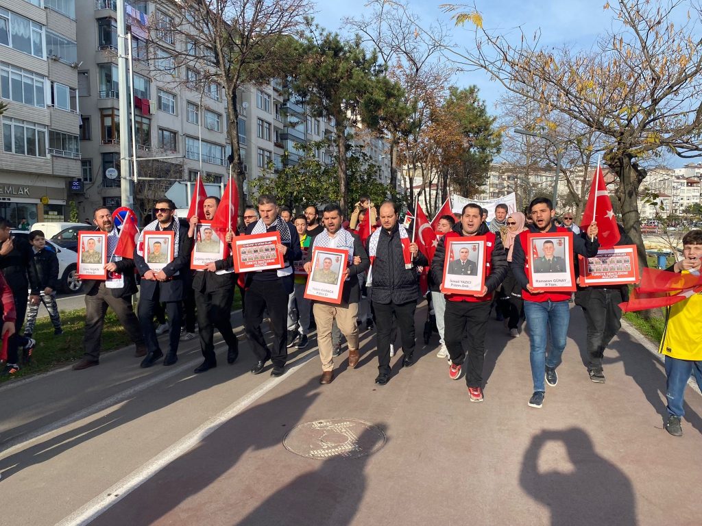 ÜNYE FİLİSTİN VE ŞEHİTLER İÇİN YÜRÜDÜ FIISTIN