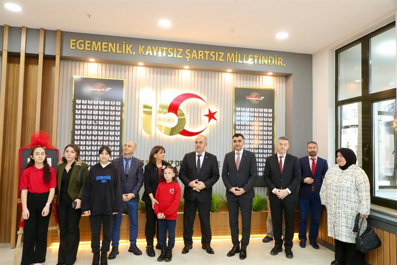 Afiş Tasarım Sergisi Açıldı a1 3