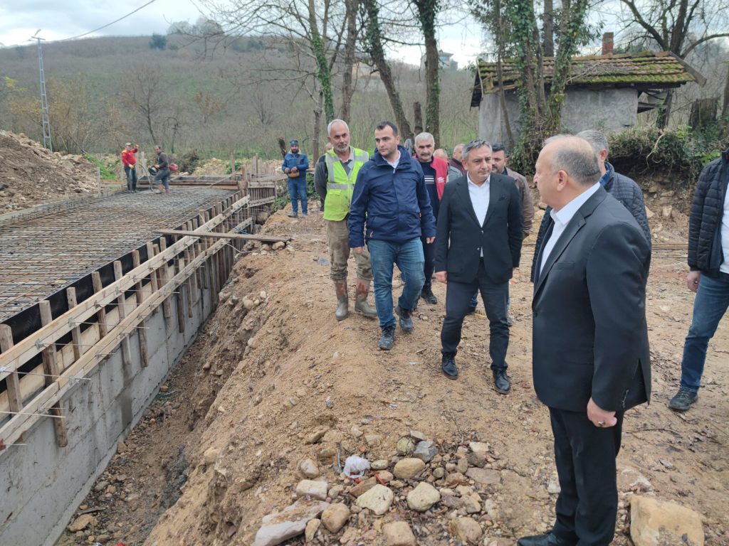 ÜNYE BELEDİYESİ’NDEN SU TAŞKINLARINA KALICI ÇÖZÜM a2