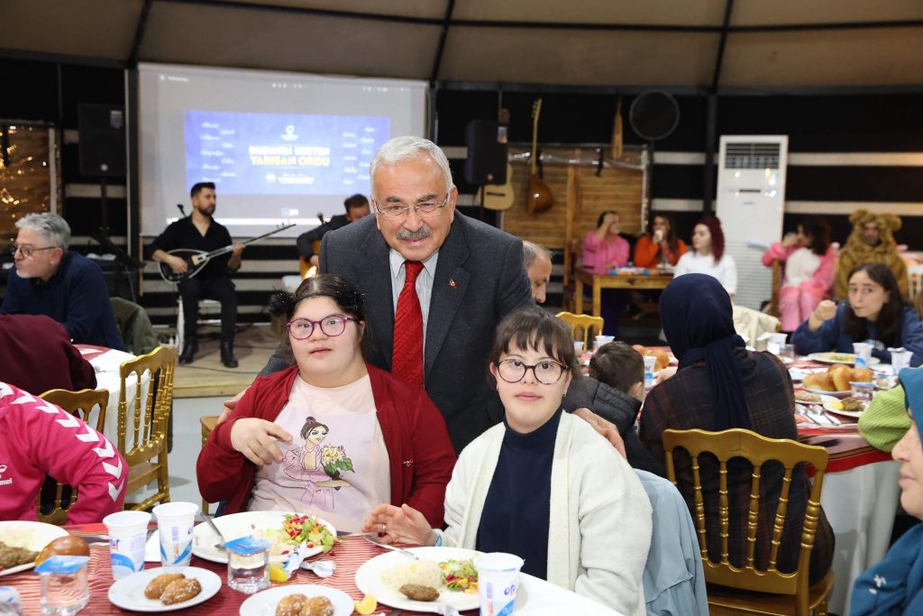 BAŞKAN GÜLER ONLARI YALNIZ BIRAKMADI ba1