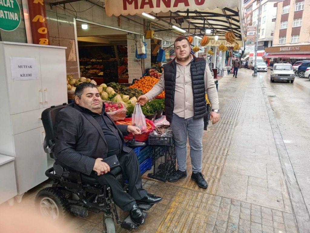 ADAY ADAYI ÇAKIR’A VATANDAŞLARDAN YOĞUN İLGİ c1