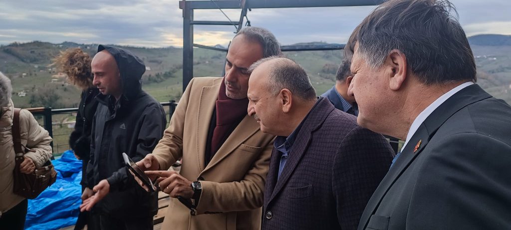 ÜNYE KALESİ YENİ YILLA BİRLİKTE TURİZME AÇILACAK d4