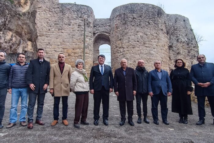 ÜNYE KALESİ YENİ YILLA BİRLİKTE TURİZME AÇILACAK s1 5