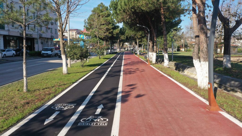ORDU BİSİKLET YOLLARIYLA DONATILDI BI1
